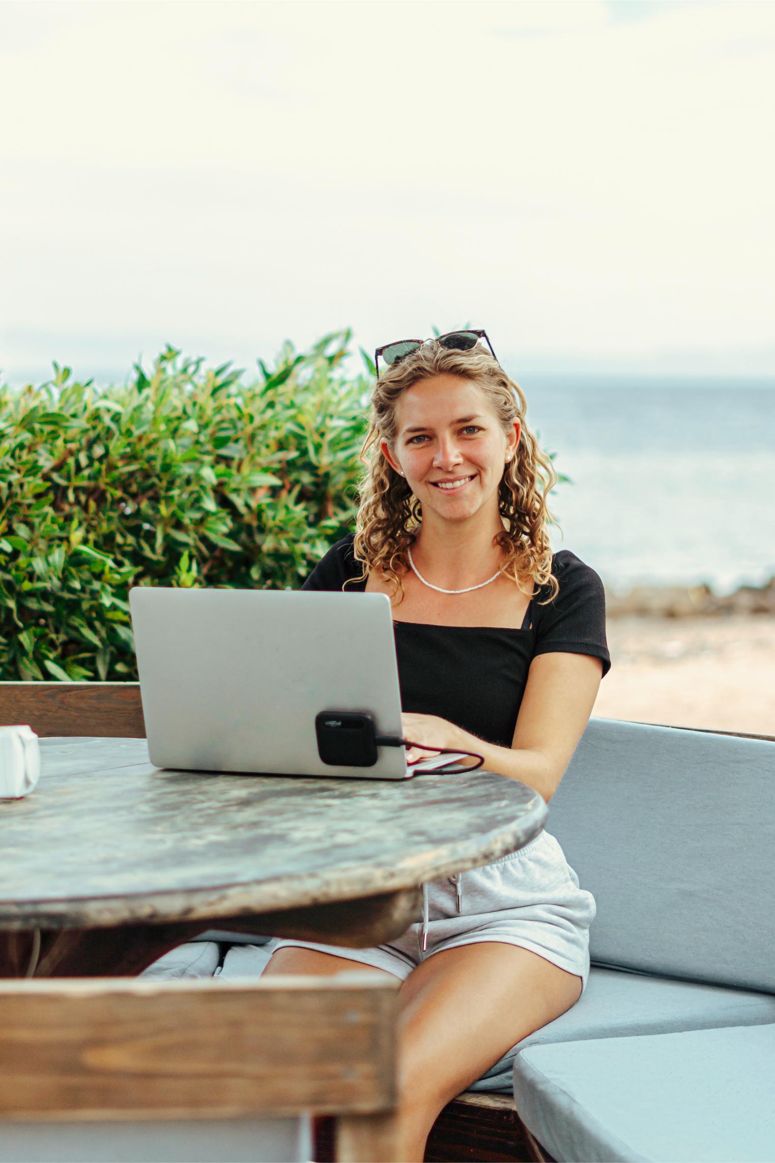 Simone, Digital Nomad